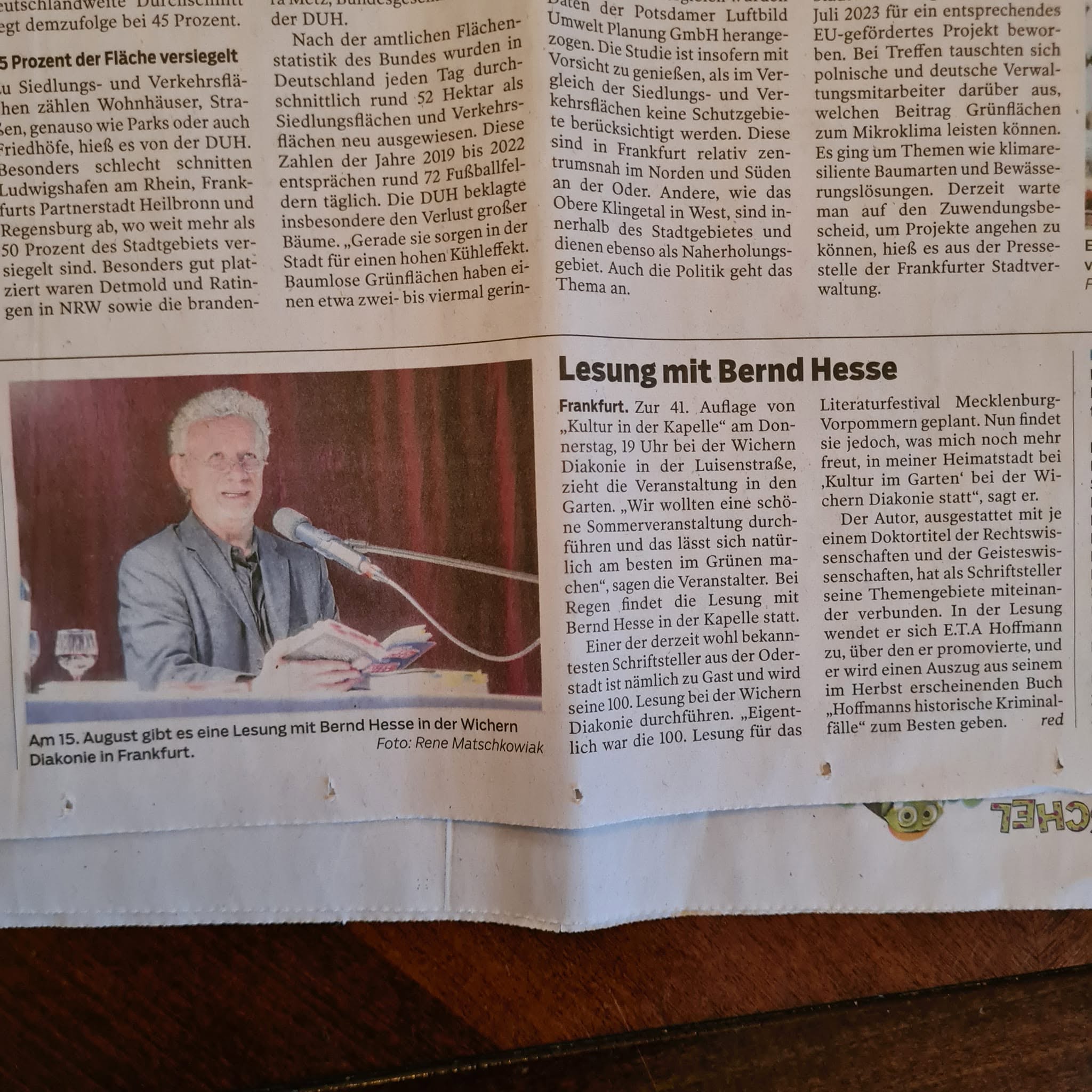 Ankündigung der einhundertsten Lesung