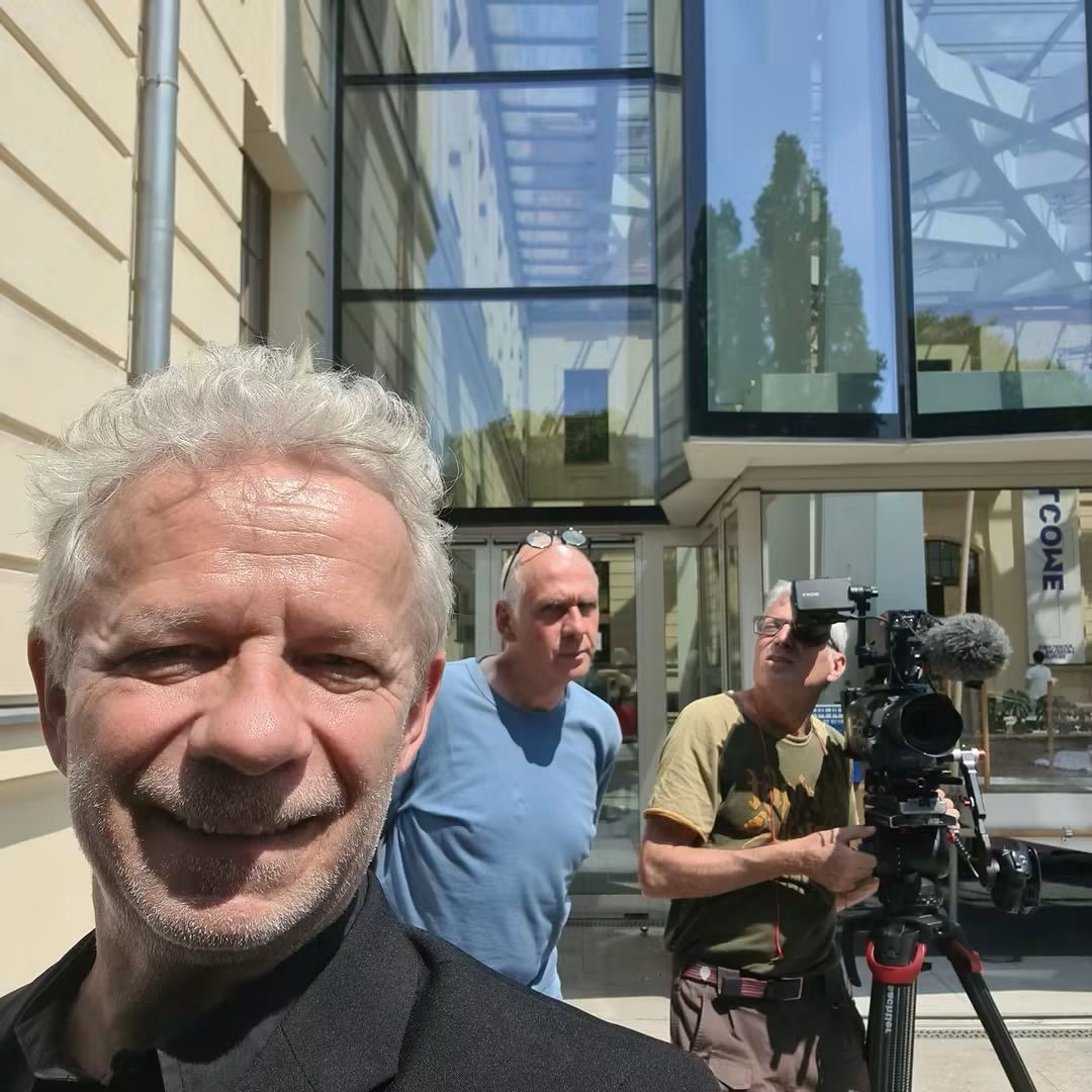 Bernd Hesse mit dem Filmteam