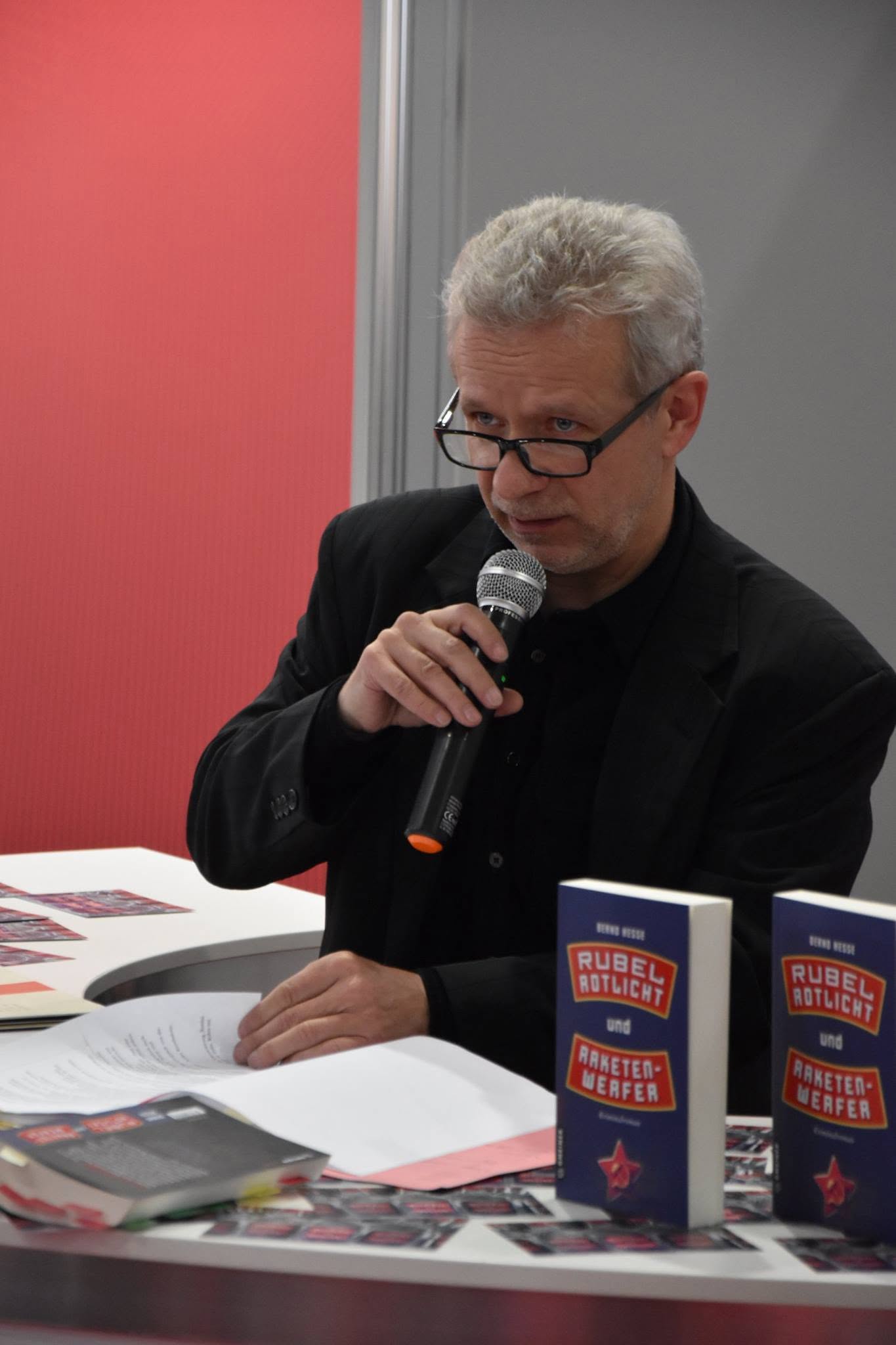 Bernd Hesse bei einer Lesung auf der Leipziger Buchmesse