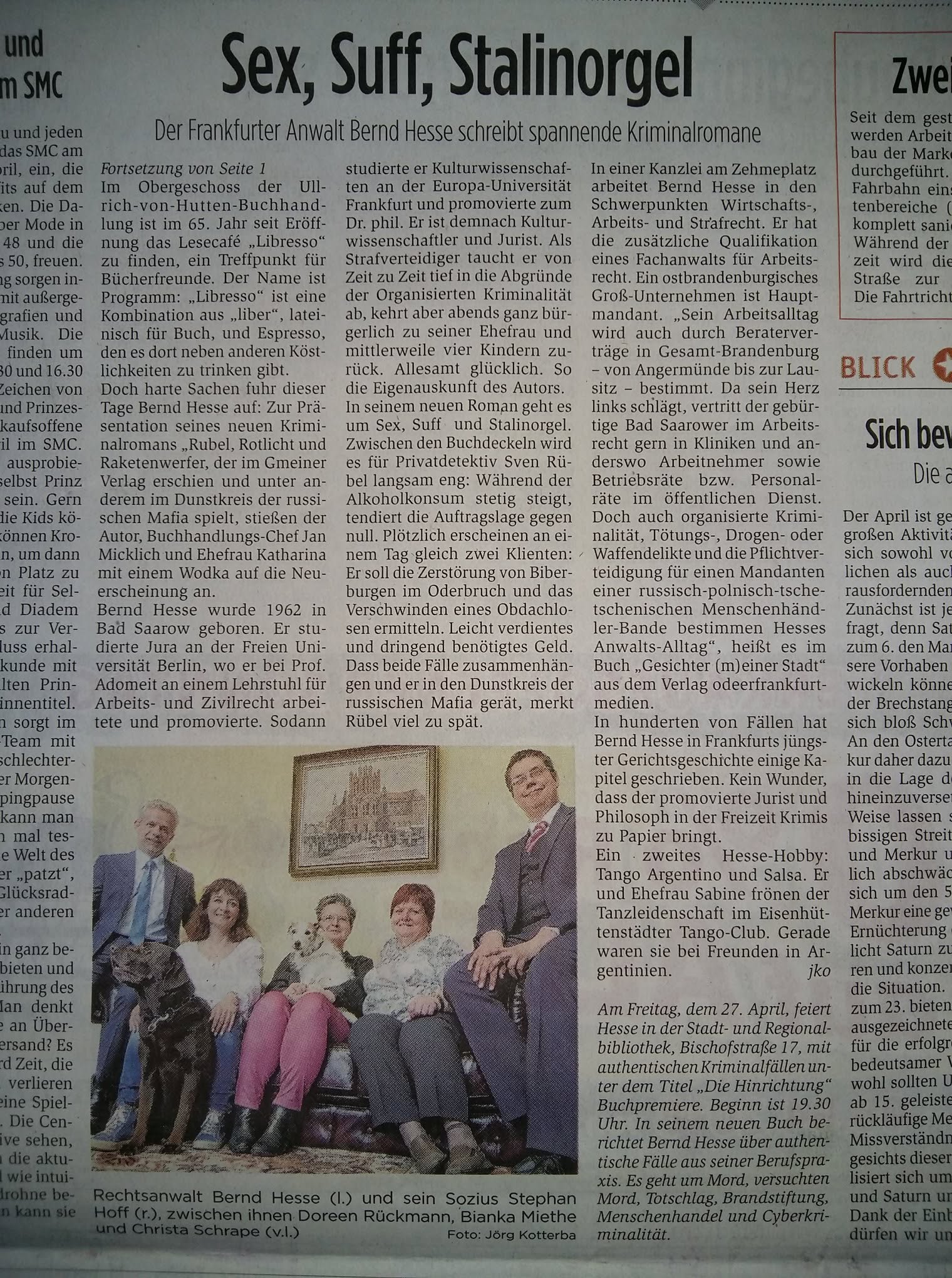 Zeitungsartikel über Bernd Hesse und Rubel Rotlicht und Raketenwerfer